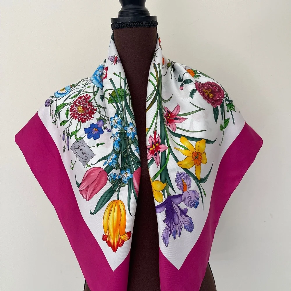 New Gucci Scarf Iconic Floral Print Multicolor Silk Wrap - Picture 4 of 13